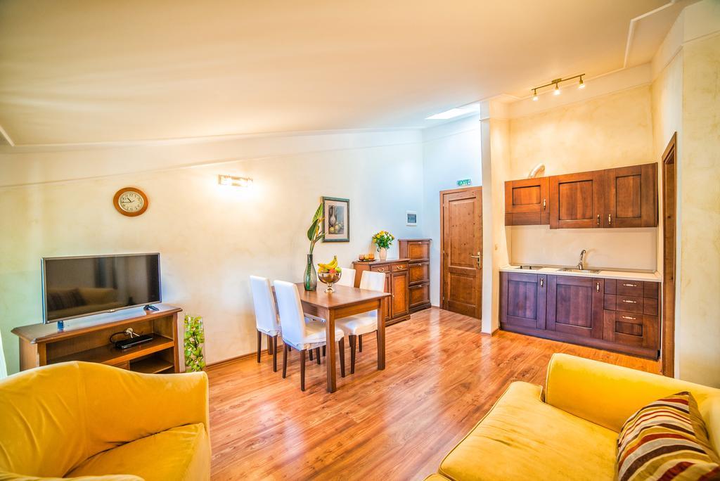 Aparthotel Katalyma 828カンファナル エクステリア 写真